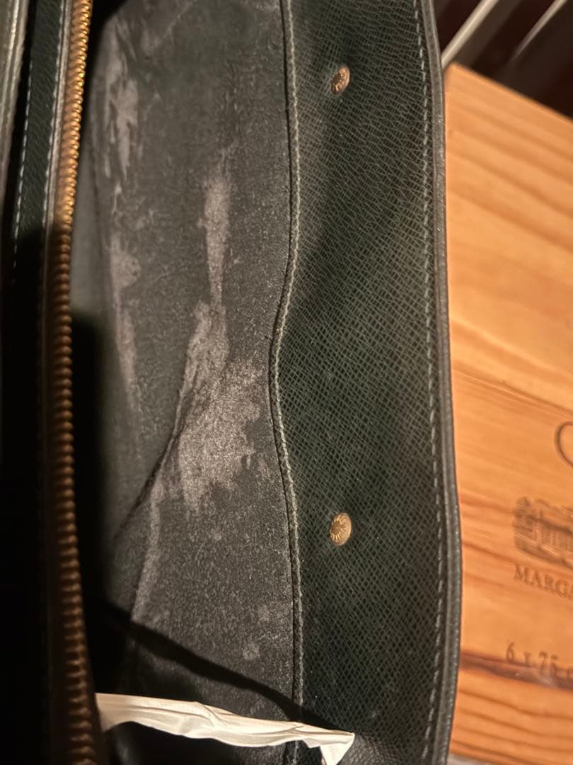 ルイヴィトン タイガ ロザン ビジネスバッグ グリーン