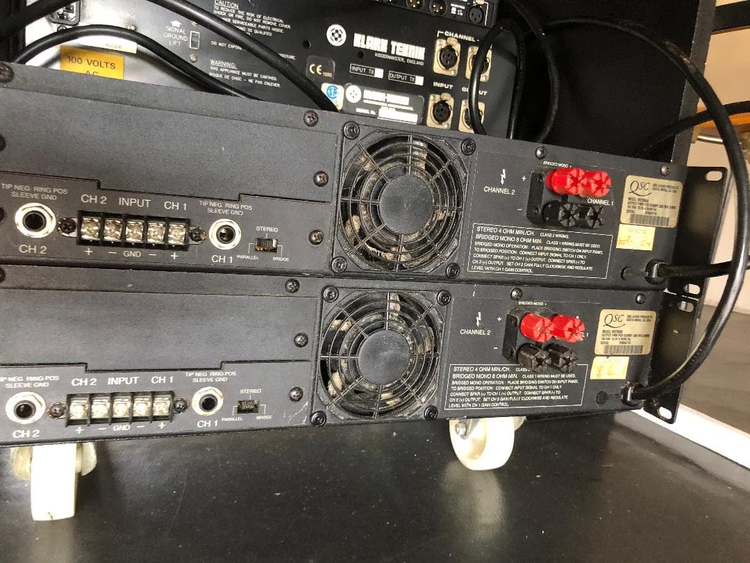 QSC MX 1500a プロフェッショナルステレオアンプ