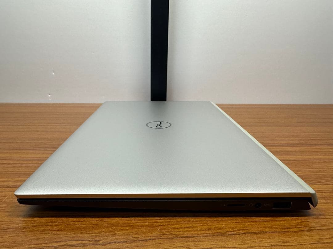 Windowsノート本体 1. DELL Vostro 5301 i5-1135g7 8/256