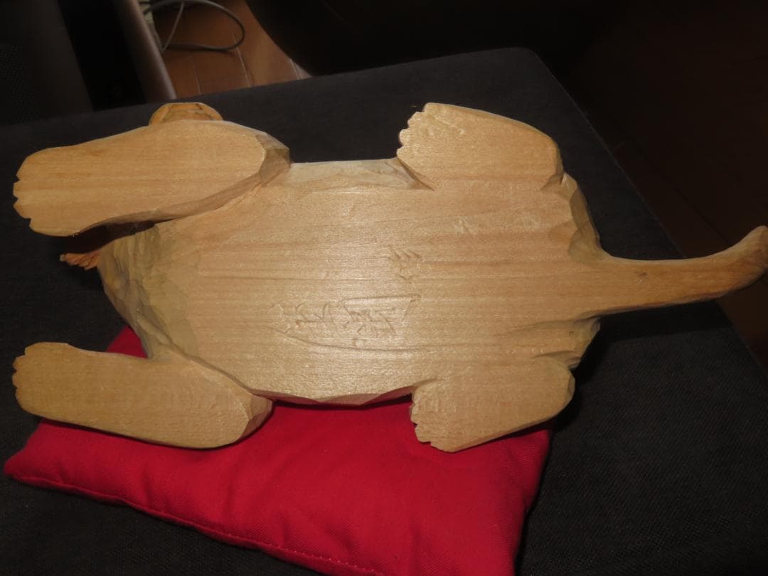 2 金岡作 金岡茂幸？　犬　イヌ 一刀彫　木彫り　木彫刻　アイヌ　北海道