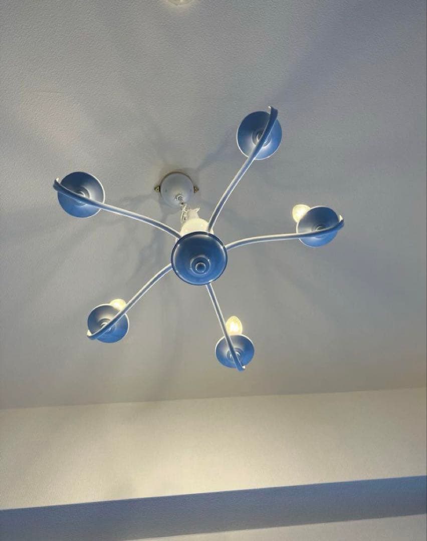 美品　フランフラン　シャンデリア　ホワイト　5灯　LED電球付き