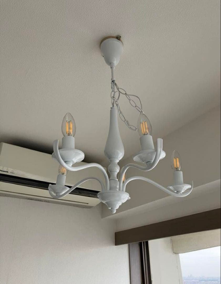 美品　フランフラン　シャンデリア　ホワイト　5灯　LED電球付き