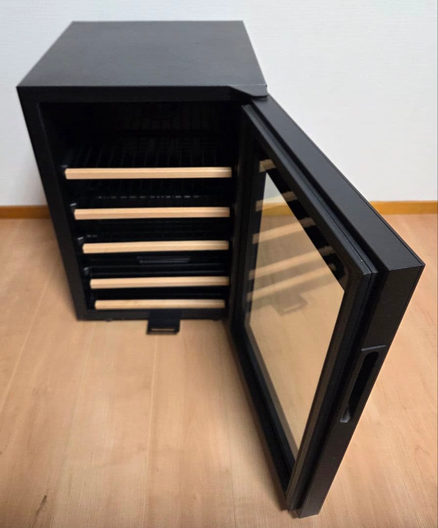 ワインセラー ブラック IRIS OHYAMA IWC-C161A-B