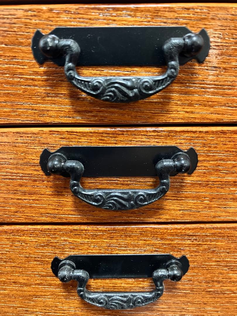 天然木、アクセサリーケース、宝石入れ、収納箱、インテリア、区切り変更可能、(中)