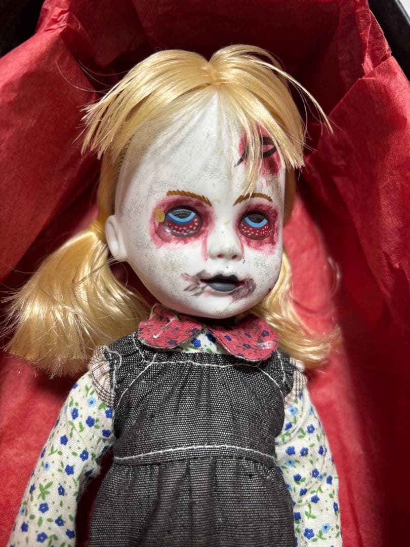 living dead dolls AVA シリーズ22