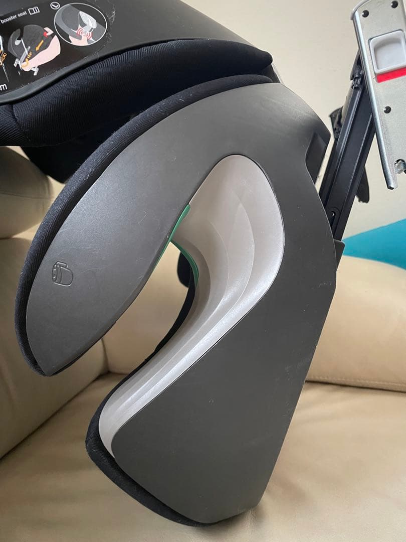 サイベックス　ソリューションS i-FIX ジュニアシート