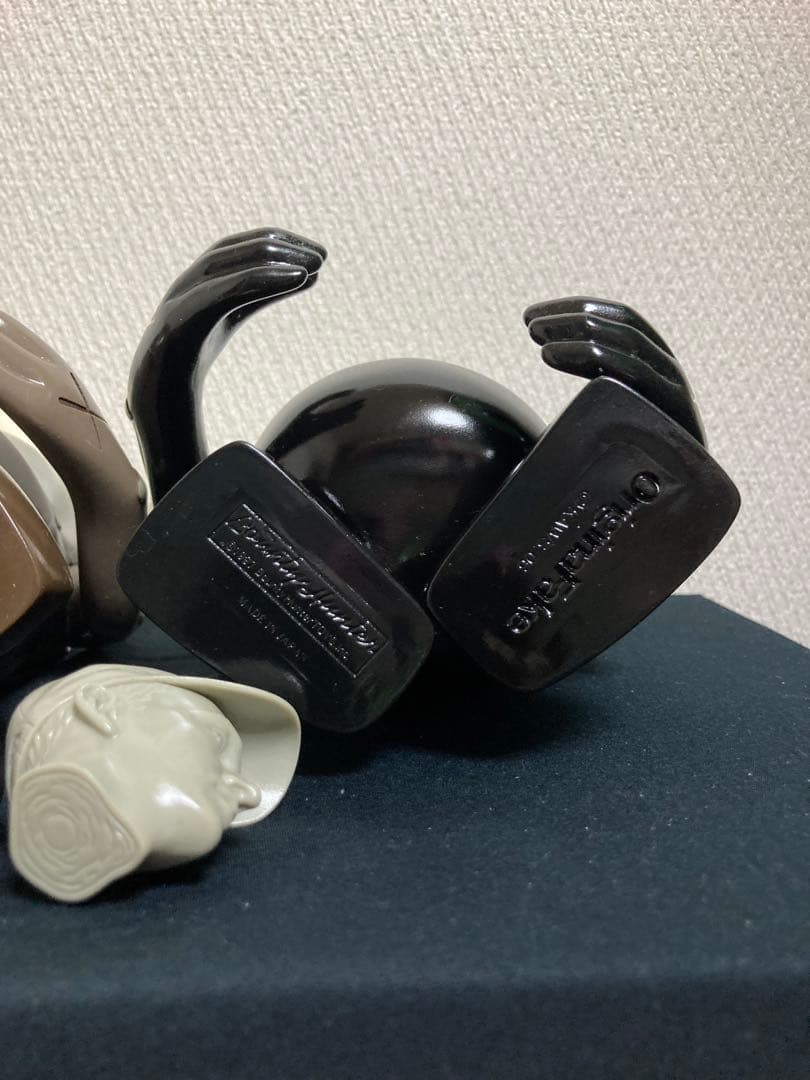 BOUNTY HUNTER KAWS KUN カウズ