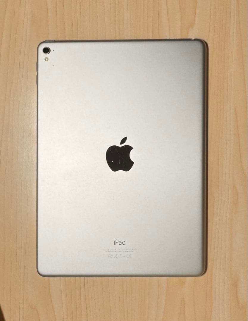 シルバー iPad 本体 9.7インチ 128GB