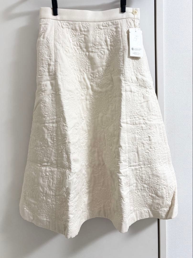 【新品タグ付】プリスティン（PRISTINE）フラワーキルトフレアスカート