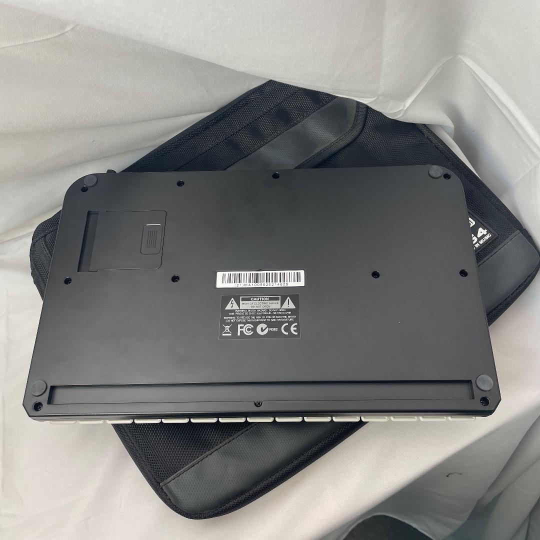 AKAI SynthStation25 iPhone MIDIコントローラ25鍵