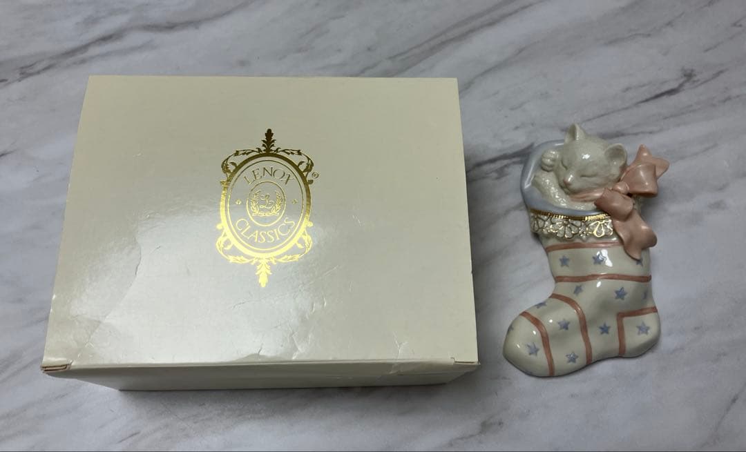 LENOX　レノックス　陶製置物　靴下に猫　クリスマスドリームズ　箱