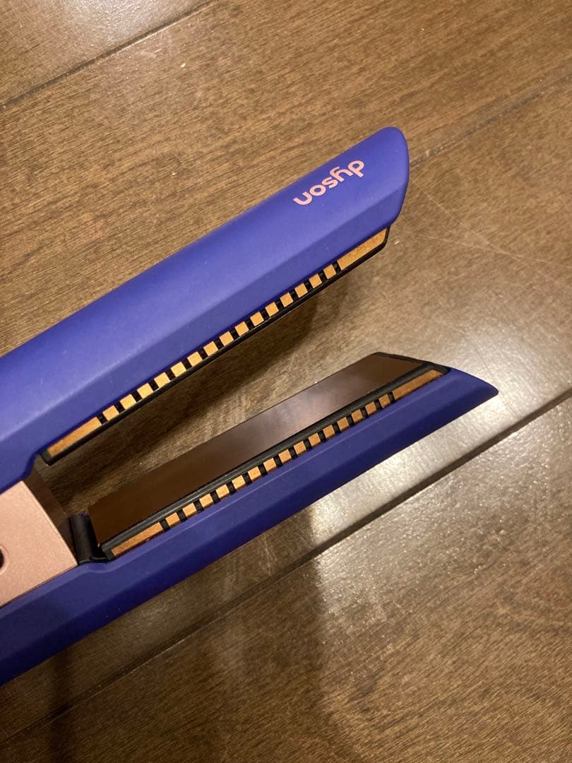 美品☆DysonストレートヘアアイロンHS07ダイソン☆コードレス☆ドライヤー