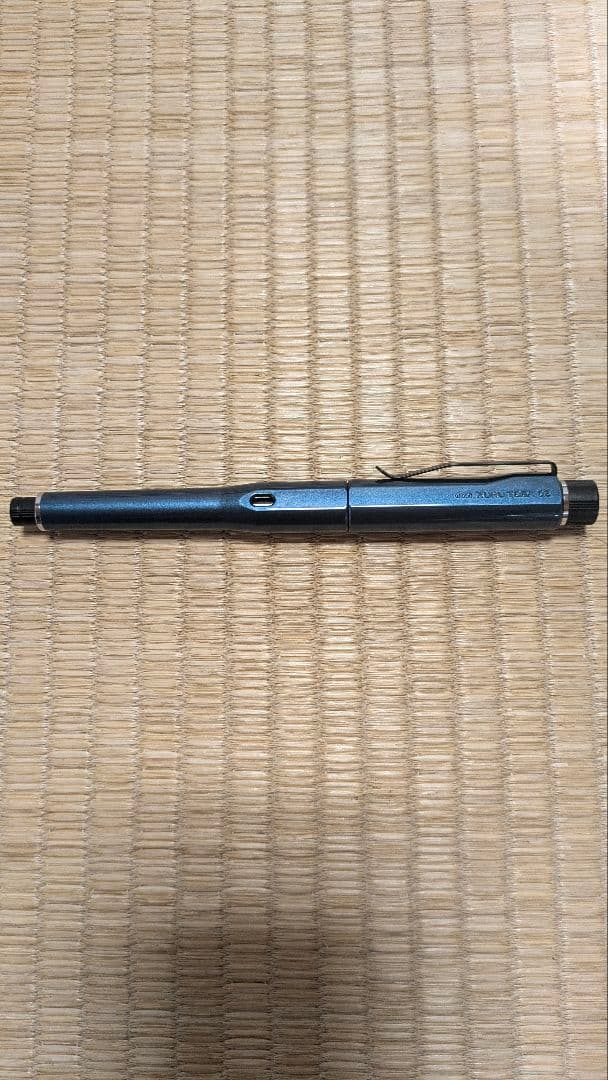 シャープペンシル　クルトガダイブ　アビスブルー