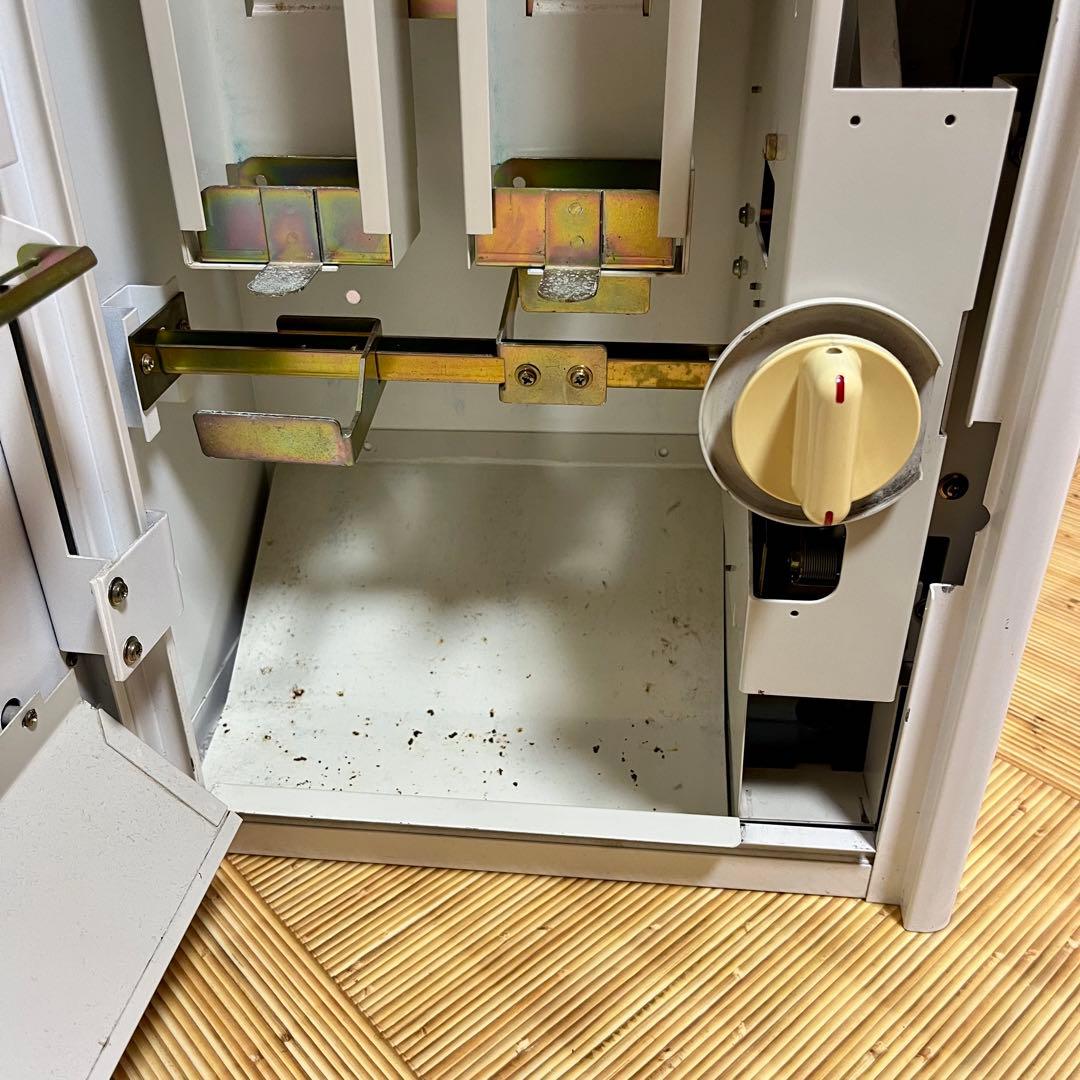 ダイト（Daito） 手動式自動販売機