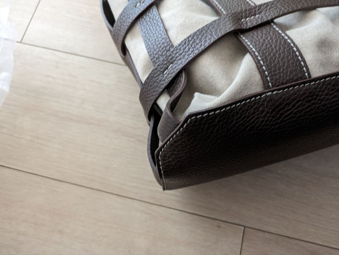 イアクッチ　メッシュ　ハンドバッグ