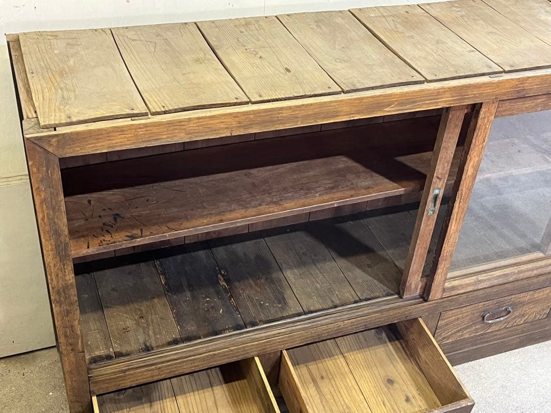 「sasasa」昭和初期 店舗什器 木製キャビネット ガラス戸棚 水屋箪笥