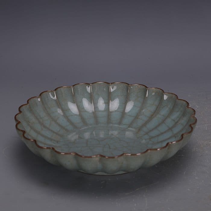 中国 青磁 皿 青磁 龍泉窯  陶磁器 装飾品 現代工芸品美術品 置物