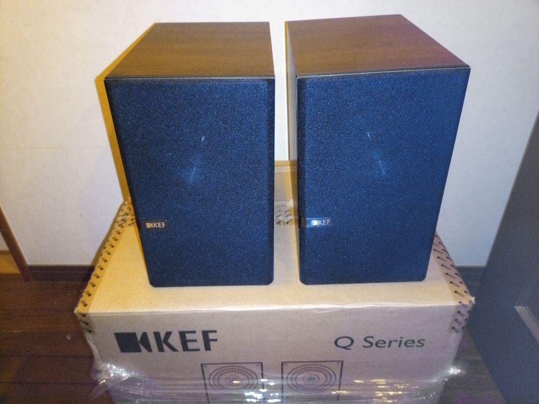 【新品・自宅保管】KEF Q100 ブックシェルフ スピーカー ペア
