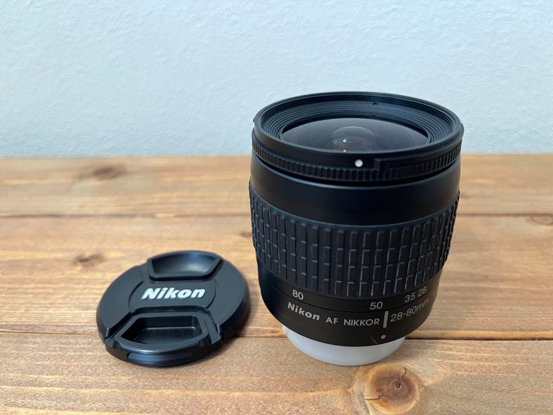 Nikon一眼レフ交換レンズダブルズームセット　28-80mm/70-300mm