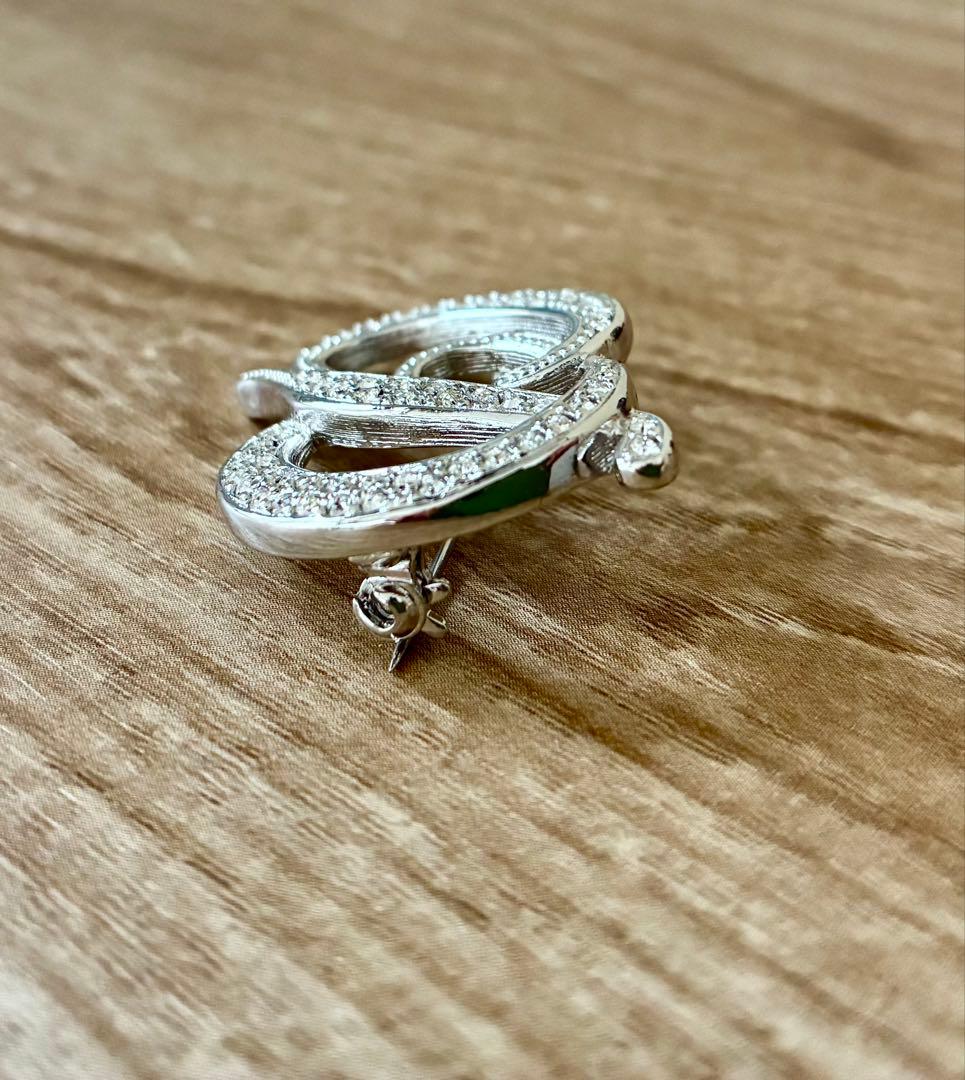 Dior ディオール ブローチ CDロゴ ラインストーンシルバーアクセサリー