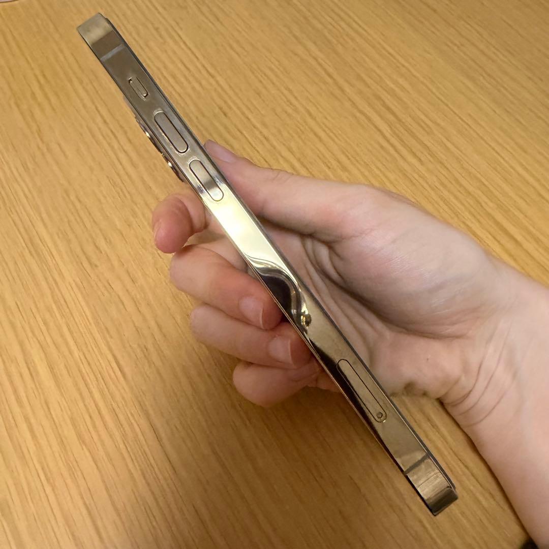 携帯電話本体 iPhone12Pro Gold 256GB