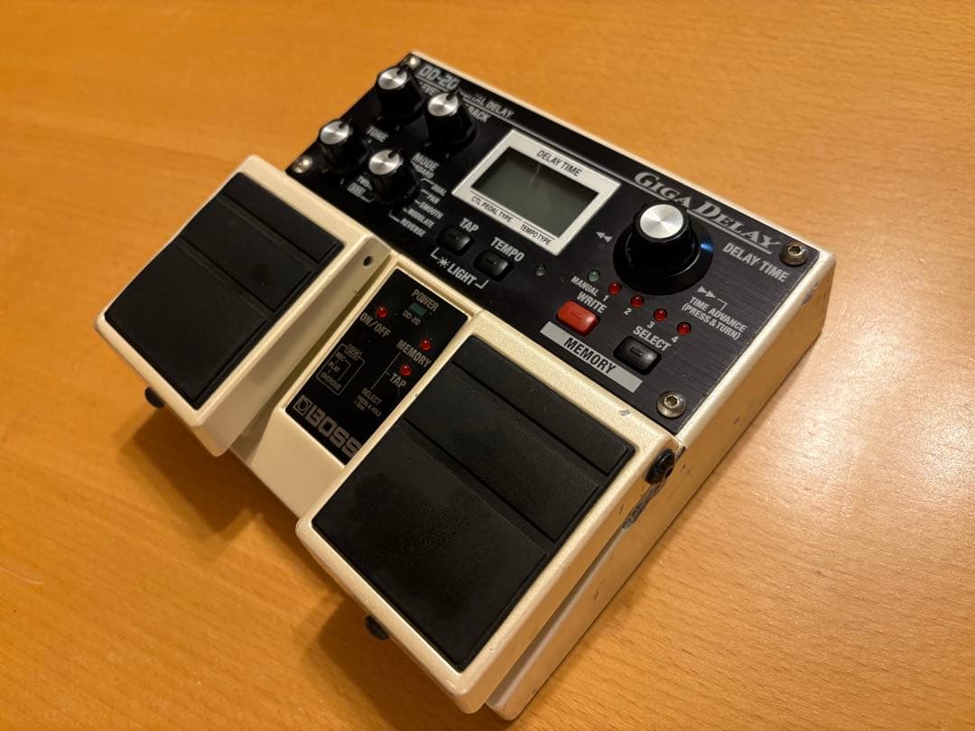 BOSS DD-20 ディレイエフェクター
