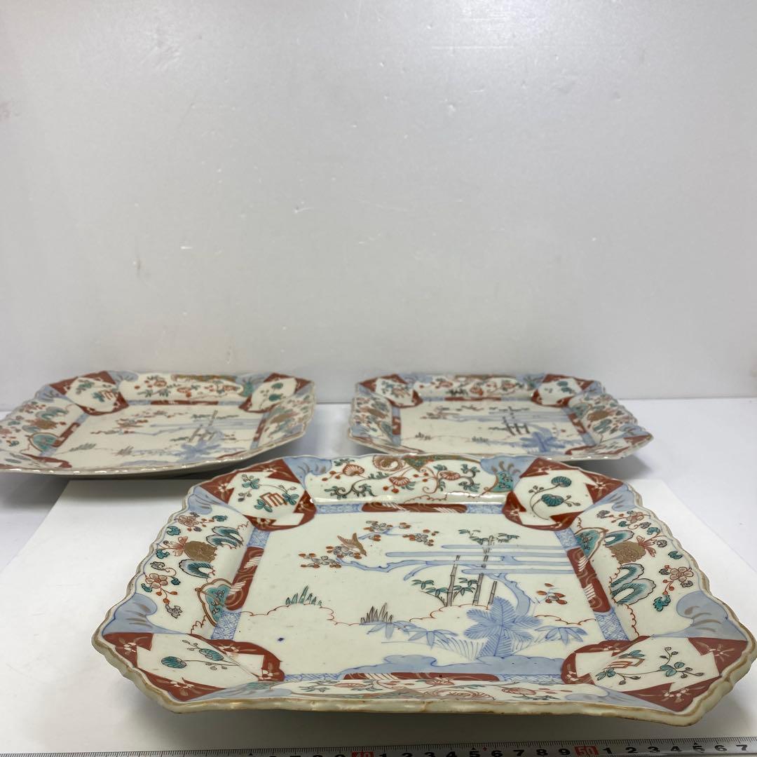 古伊万里　染錦大皿　三ツ組　共箱　タニト　東さ7-0327①