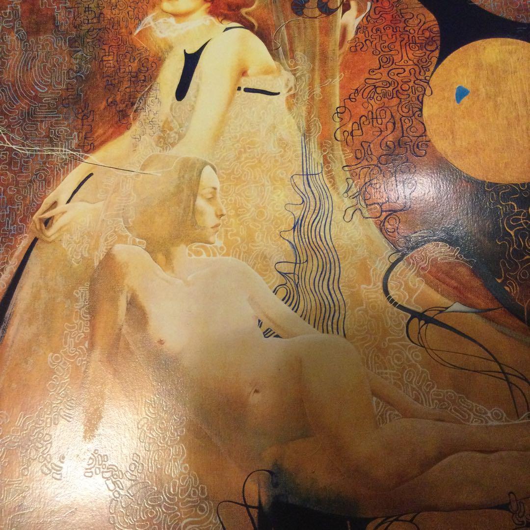 女性のサイン付きポスター、シリアル番号付き