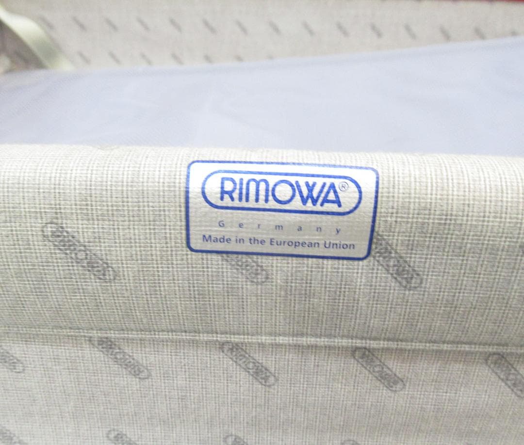 RIMOWA リモワ　スーツケース　四輪　Lサイズ 　赤　中古品