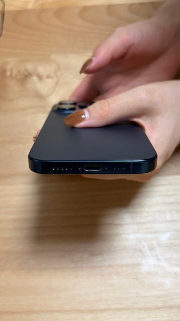 Apple iPhone 15 Pro 256G ブルーチタニウム本体