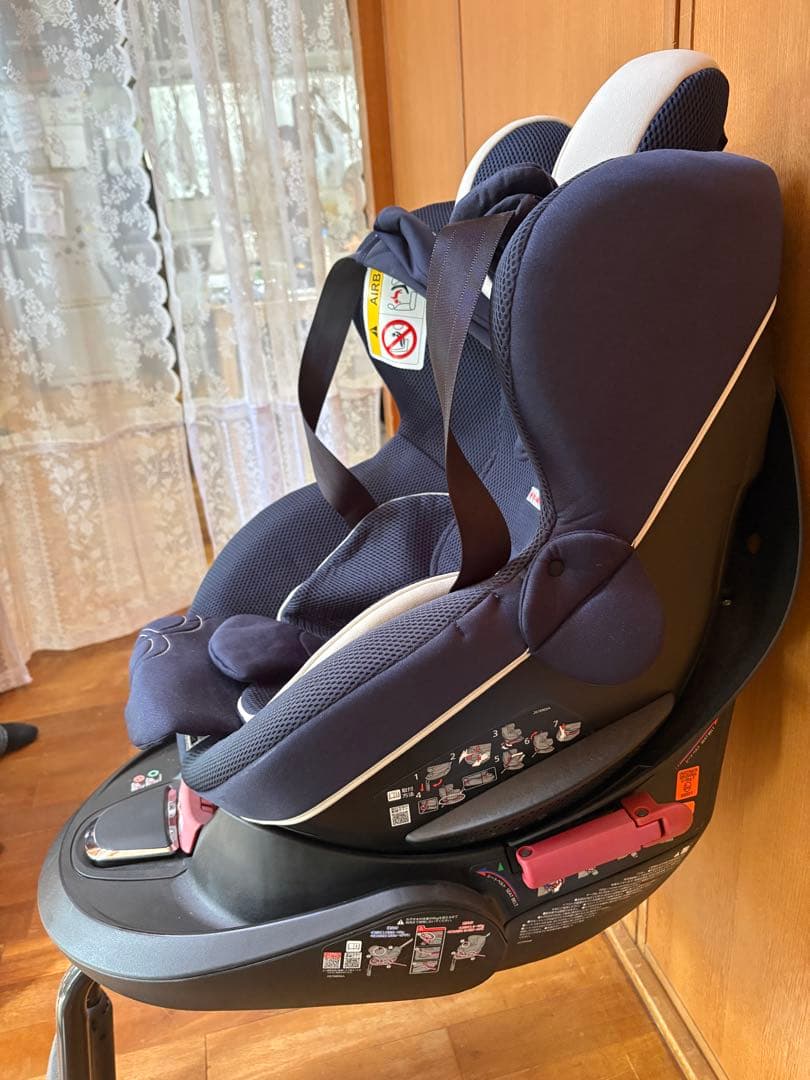 超美品　エールべべ　チャイルドシート　クルット 5s