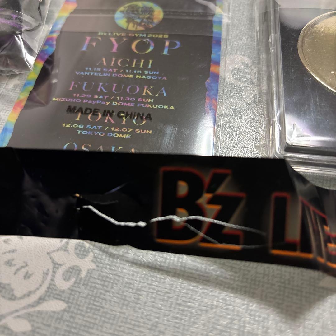 B'z LIVE-GYM 2025 FYOP プレミアム席グッズ　銀テープ付き