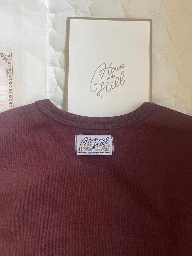 新品タグ付きhouse on the hill Sweatshirt 100