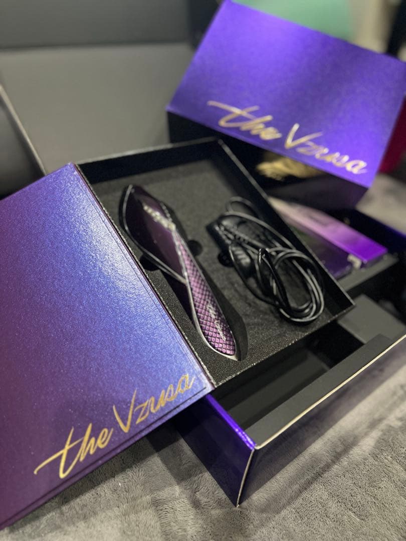 The Vzusa ザ メデューサ ロイヤルパープル美顔器セット【正規品】