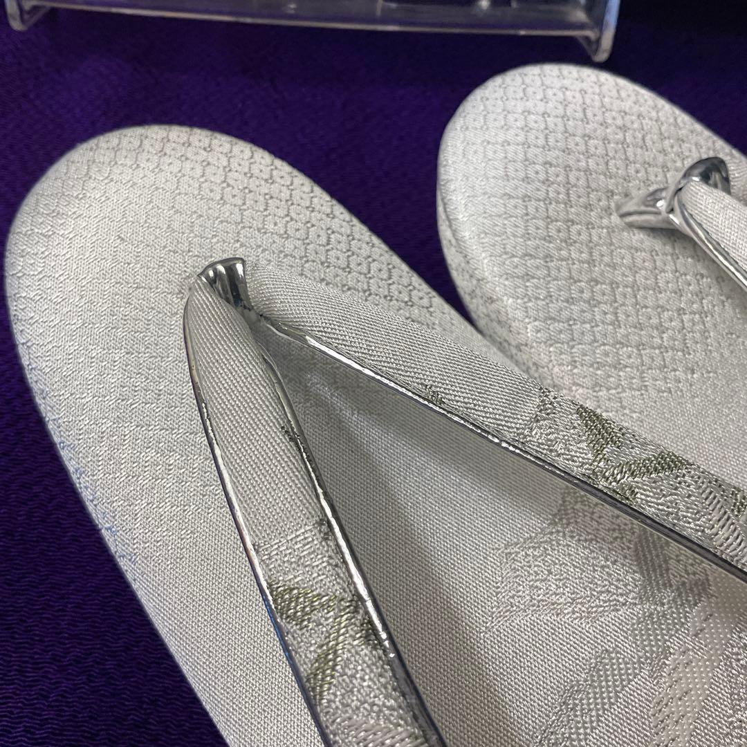 上品で華やかな雰囲気満載の　草履バッグセット　新品