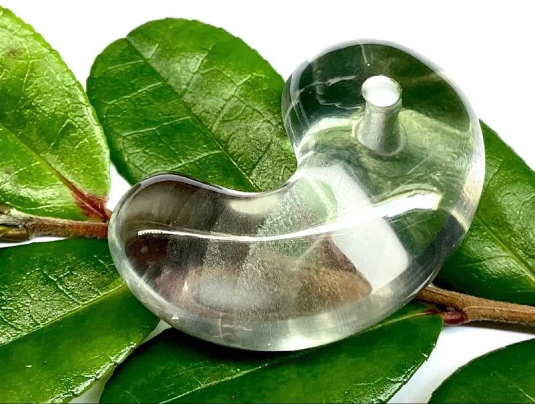 ✳ガネッシュヒマール水晶*勾玉の超最高峰　◆2度と入手は無理でしょう　鑑別書付‼️