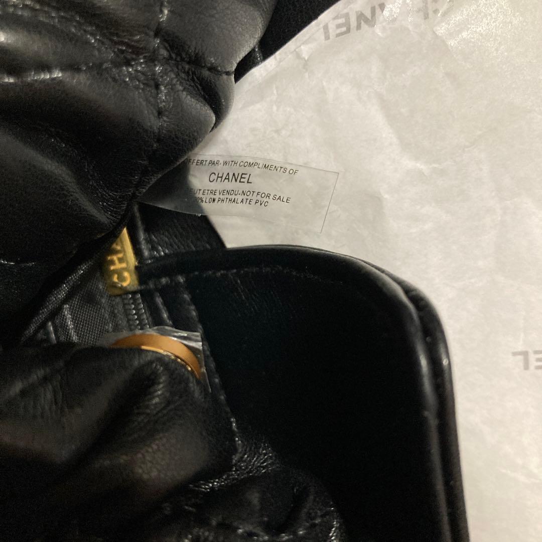 CHANEL キルティングビジューショルダーバッグ ブラック