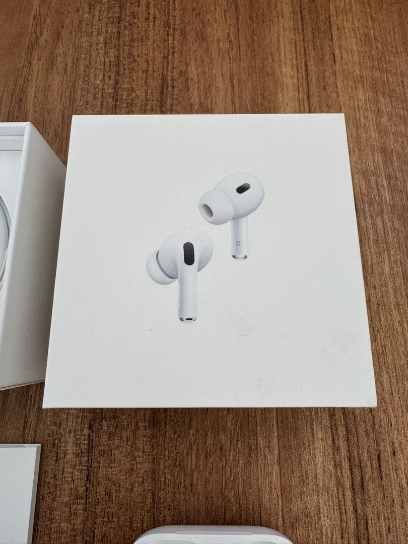 【中古】Apple AirPods Pro2 ライトニング端子モデル