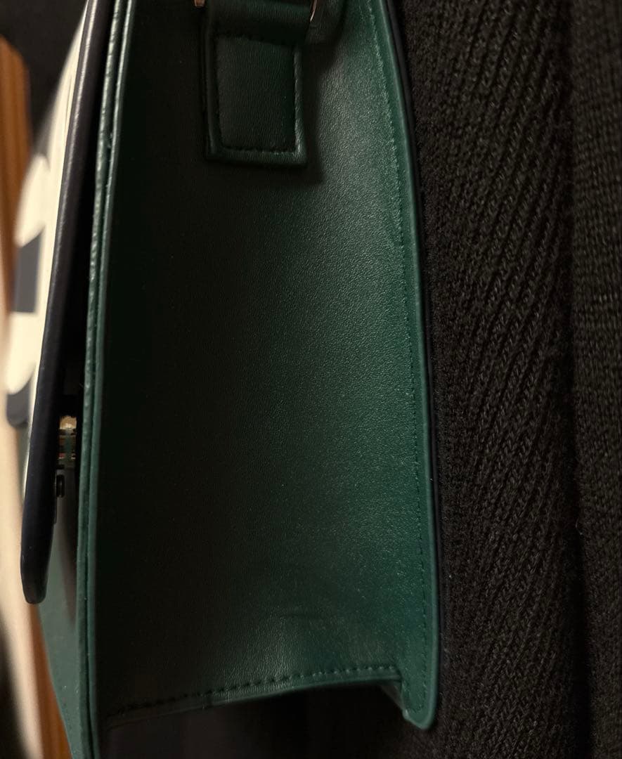 専用　CUNE ウサギフラップショルダーバッグ