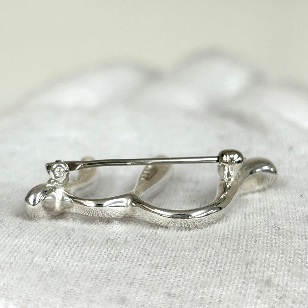 ティファニー　ブローチ　イニシャル　エム　m ピンバッチ　シルバー925 箱付き