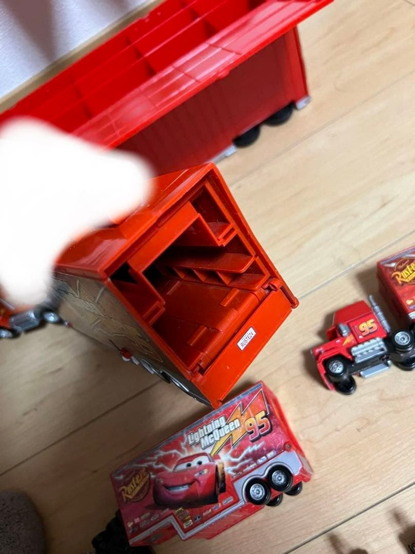 カーズ、ミニカー（ミゲルカーミノ、8番、マック）