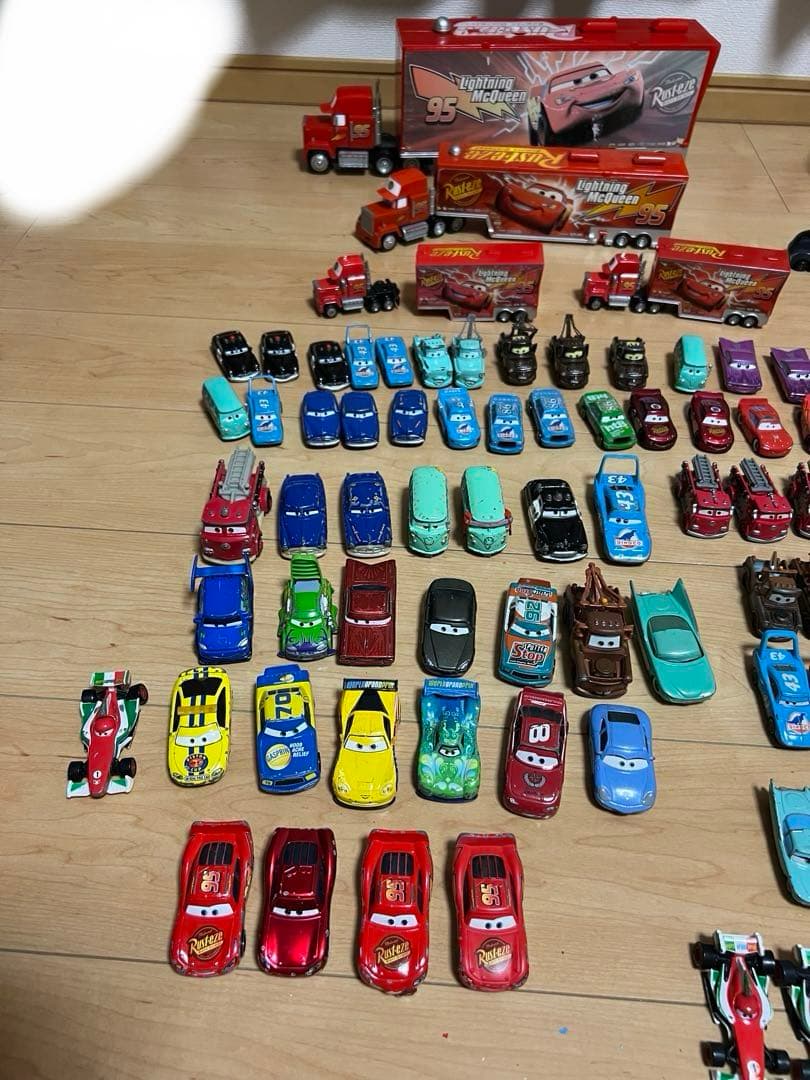 カーズ、ミニカー（ミゲルカーミノ、8番、マック）