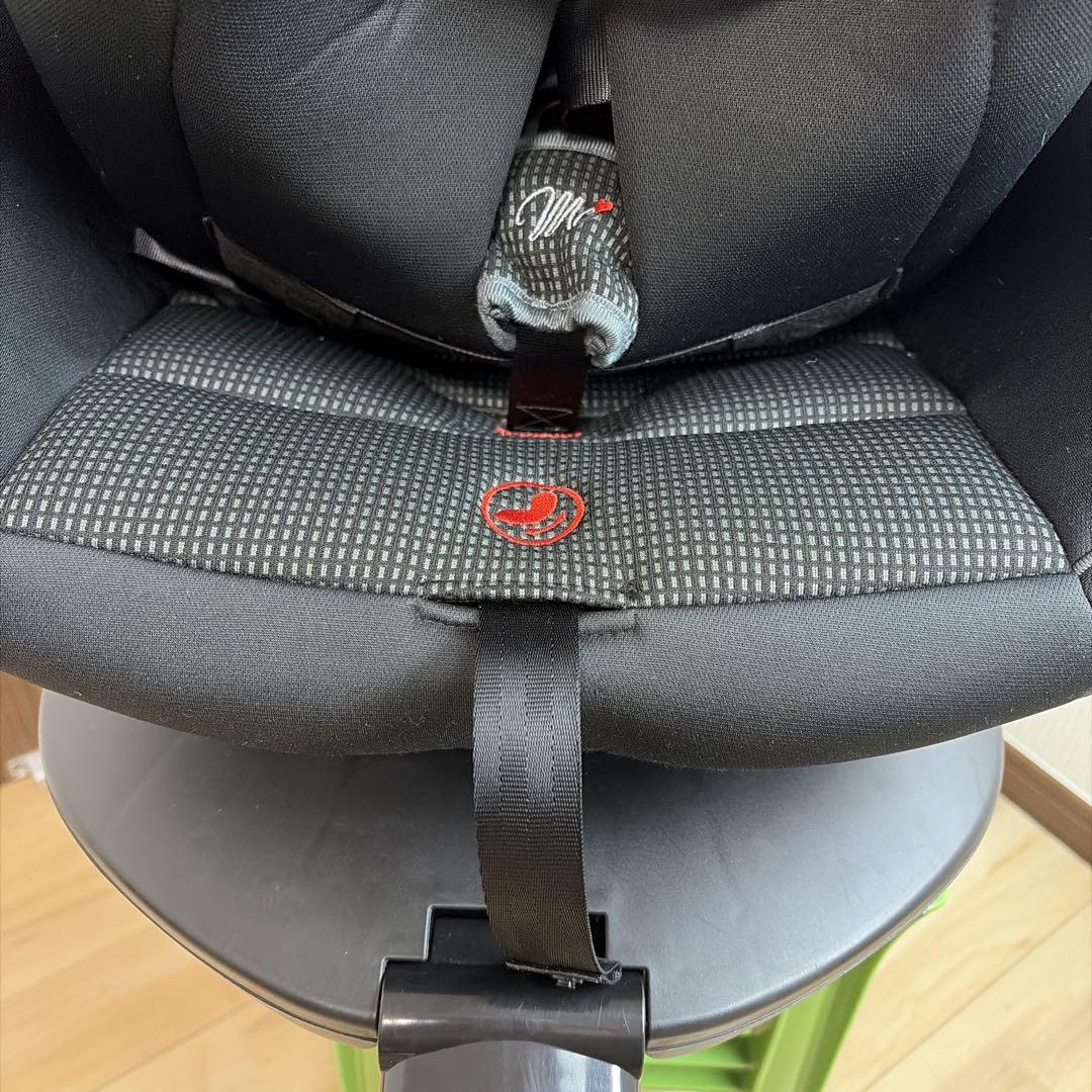 【極美品】　マムズキャリー ターンレジェFIX 車用チャイルドシート