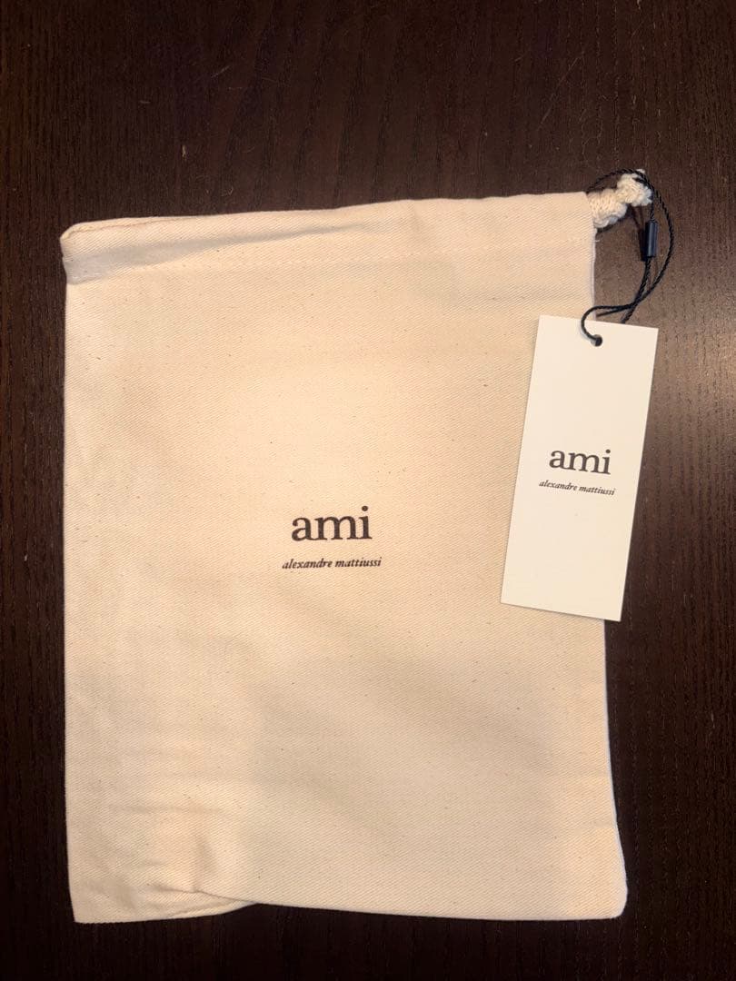 ✨️新品未使用✨️アミパリス ビーニーニット帽 ホワイト 男女兼用 ウール 巾着付き