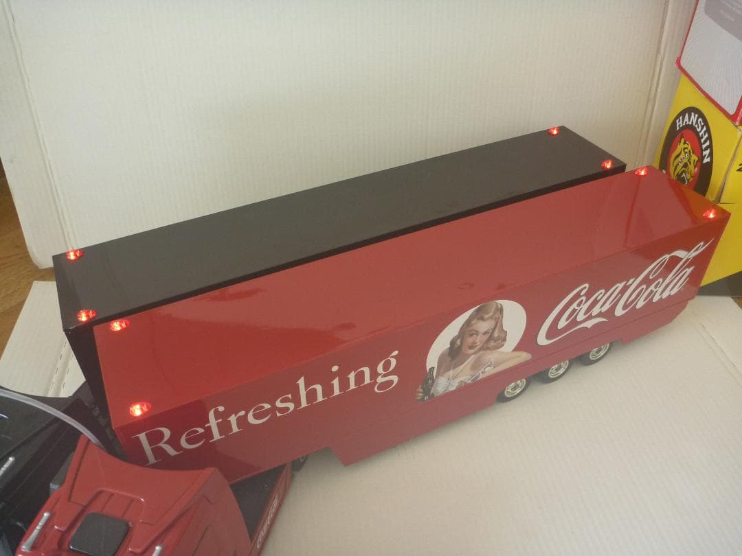 KYOSHOラジコンとMercedes-Benz ACTROSラジコン