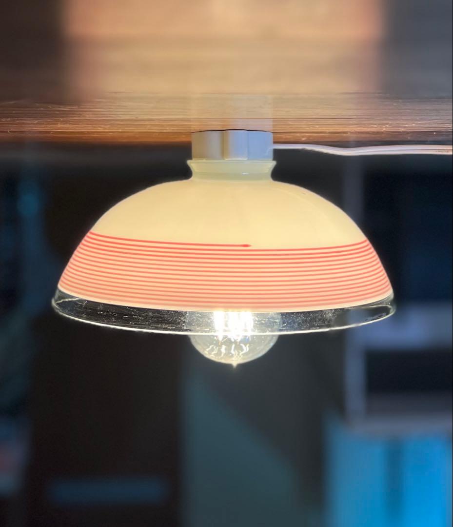 アンティーク　乳白ピンク螺旋電笠　ガラス　照明　灯り　大正ロマン　レトロ　古道具