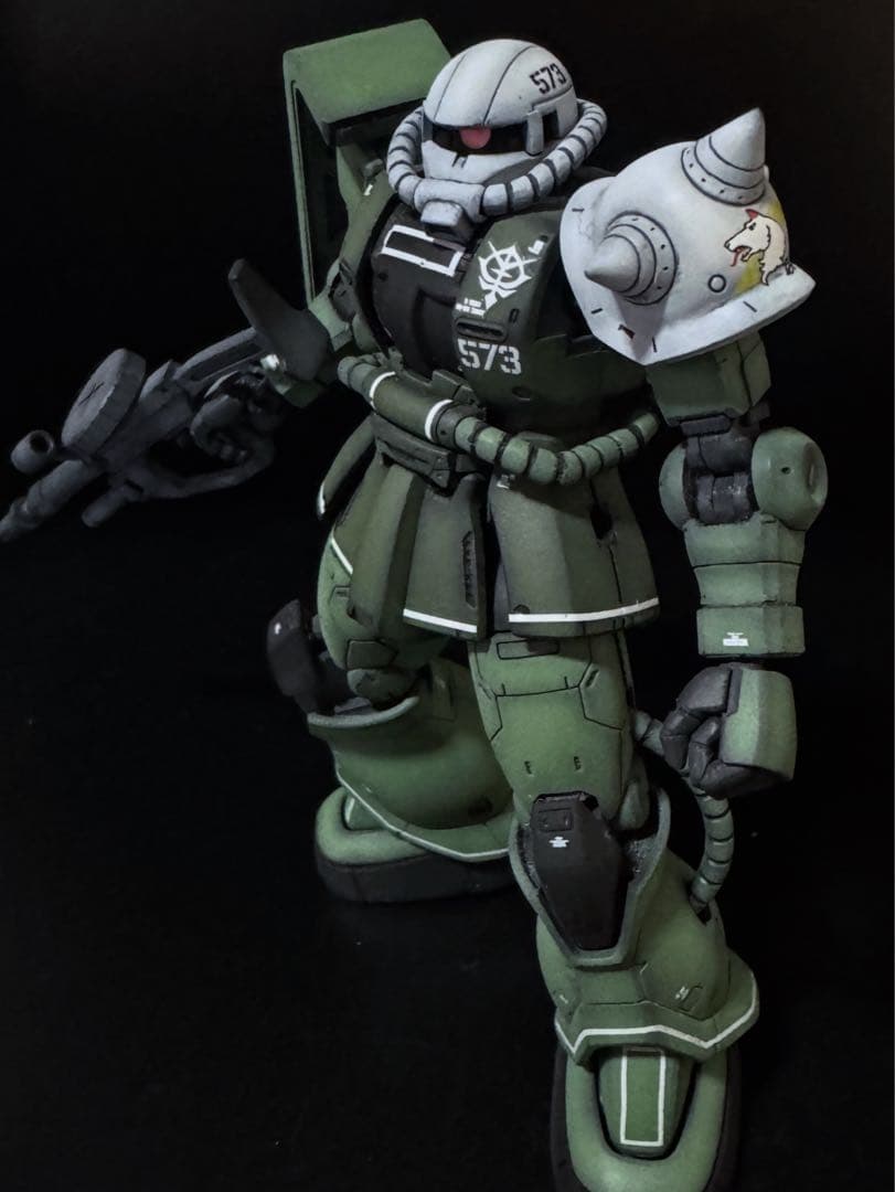 HG 1/144 ザクⅡ F型シン・マツナガ専用機 ガンプラ全塗装完成品