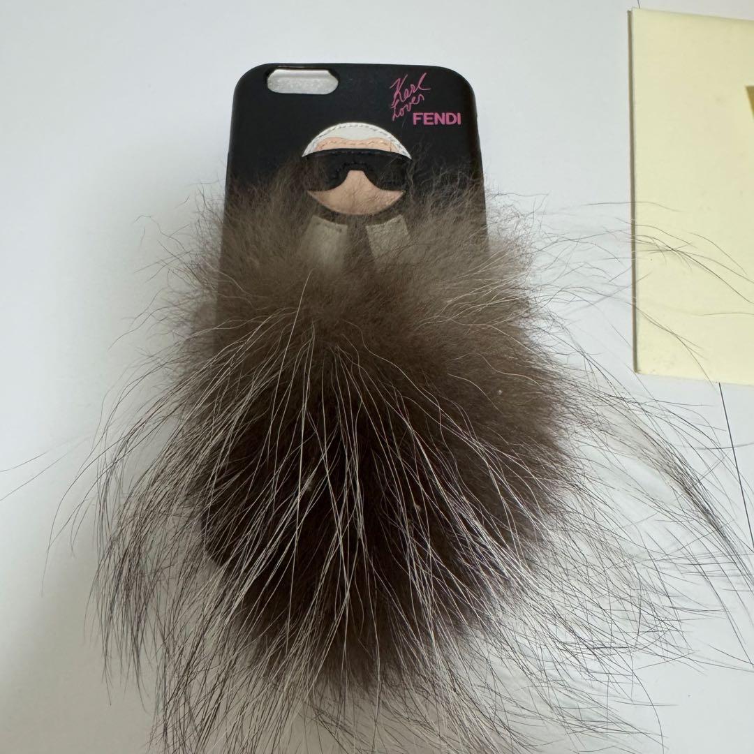 FENDI カール　iPhoneケース