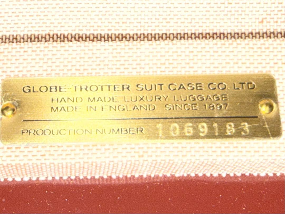 グローブトロッター ラージスーツケース74L
