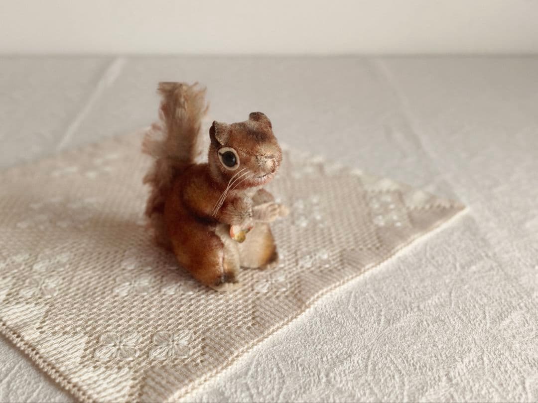 【ひまわりさま】vintage ♡ フランスに憧れている リスちゃん